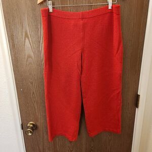 St John Collection knit capri pant